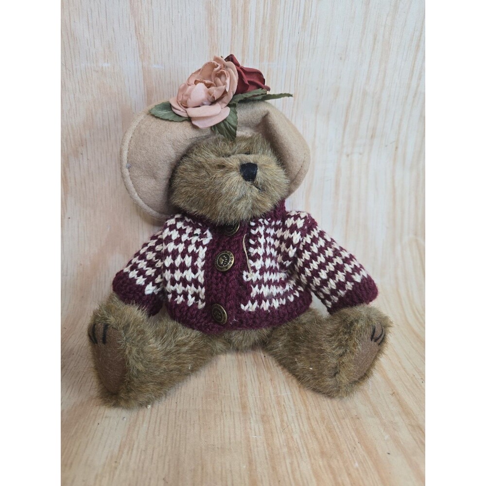 VINTAGE Collectable Plush Boyds Bears w/  Knit Sweater Flower Hat Archives